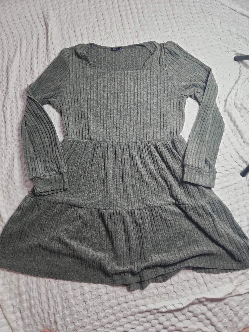 Ribbed Long-Sleeve Tiered Dress in Gray